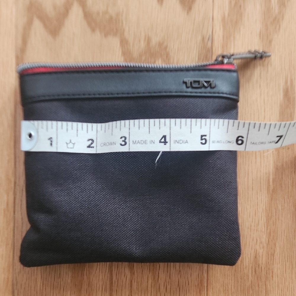 Tumi Black and Red Toiletry Bag Zipper Pouch - Picture 8 of 10